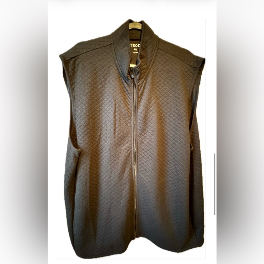 Izod Men's Black Quilted XXL Vest (NWOT) NEVER WORN!